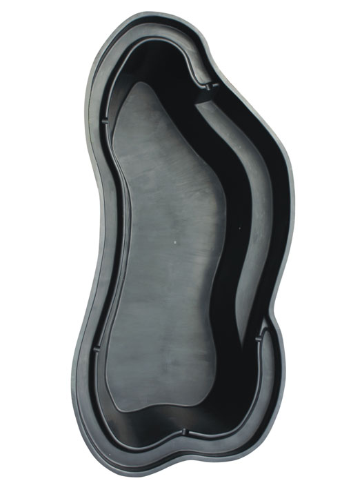 Teichbecken aus GFK mit 13.000 Liter Fassungsvermögen