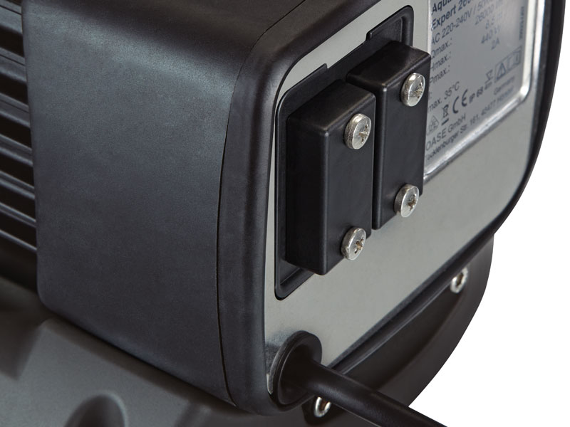 Nahaufnahme Rueckseite der Aquarius ECO Expert 22000 von OASE