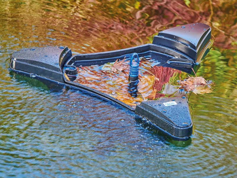 Gefüllter Skimmerkorb eines SwimSkim 50 von OASE