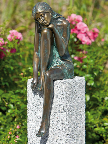 emanuelle-bronze Bronzefigur Emanuelle (Art.Nr. 88574)