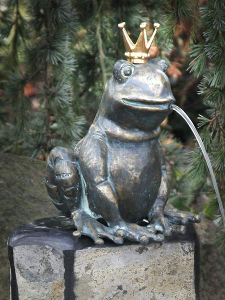 frosch-figur-bronze Bronzefigur Froschkönig Ratomir (Art.Nr. 88494)