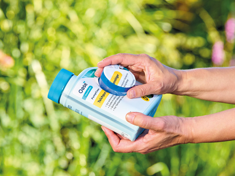 AquaActiv PumpClean mit herausnehmbarem Dosierbecher