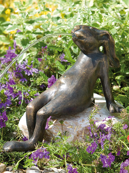 hase-bronze-figur Bronzefigur Mads der Hase (Art.Nr. 88066)