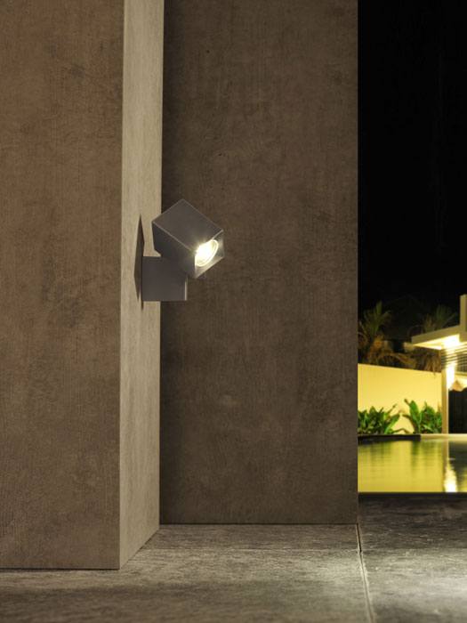 Wandleuchte Nano Betonwand Wandleuchte Nano an einer Betonwand verbaut