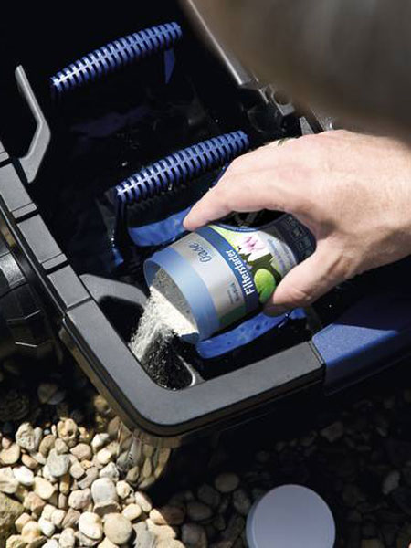 AquaActiv Biokick Filterstarter Anwendung im Filter
