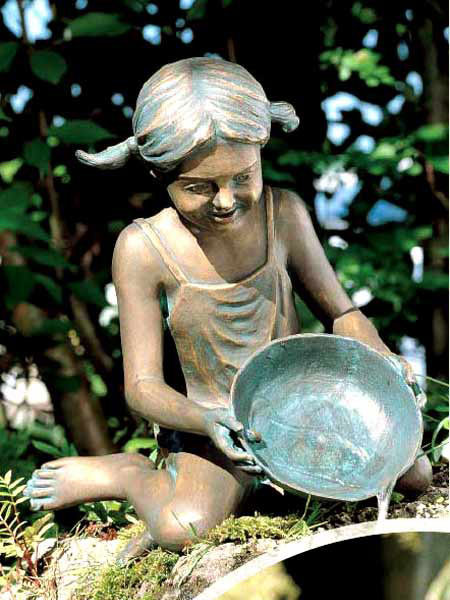 Bronzefigur Sara (Art.Nr. 88423)
