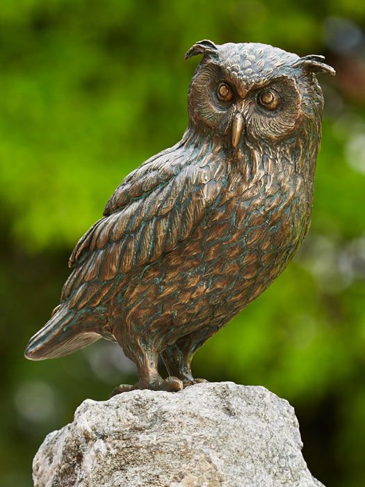 Bronzefigur Uhu, sitzend by Rottenecker
